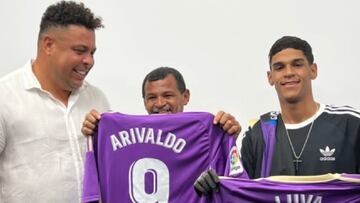 Luva de Pedreiro, con Ronaldo en Zorrilla.