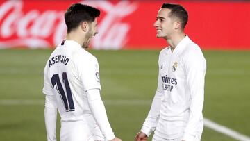 Asensio y Lucas celebran uno de los goles al Celta.