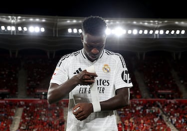 Multa de 60.001€ por insultos racistas en redes a Vinicius