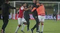 Morelo termina lesionado y entrará al departamento médico