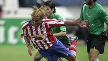<b>DESTACADO.</B> El uruguayo fue titular y uno de los destacados del Atlético contra el Racing.