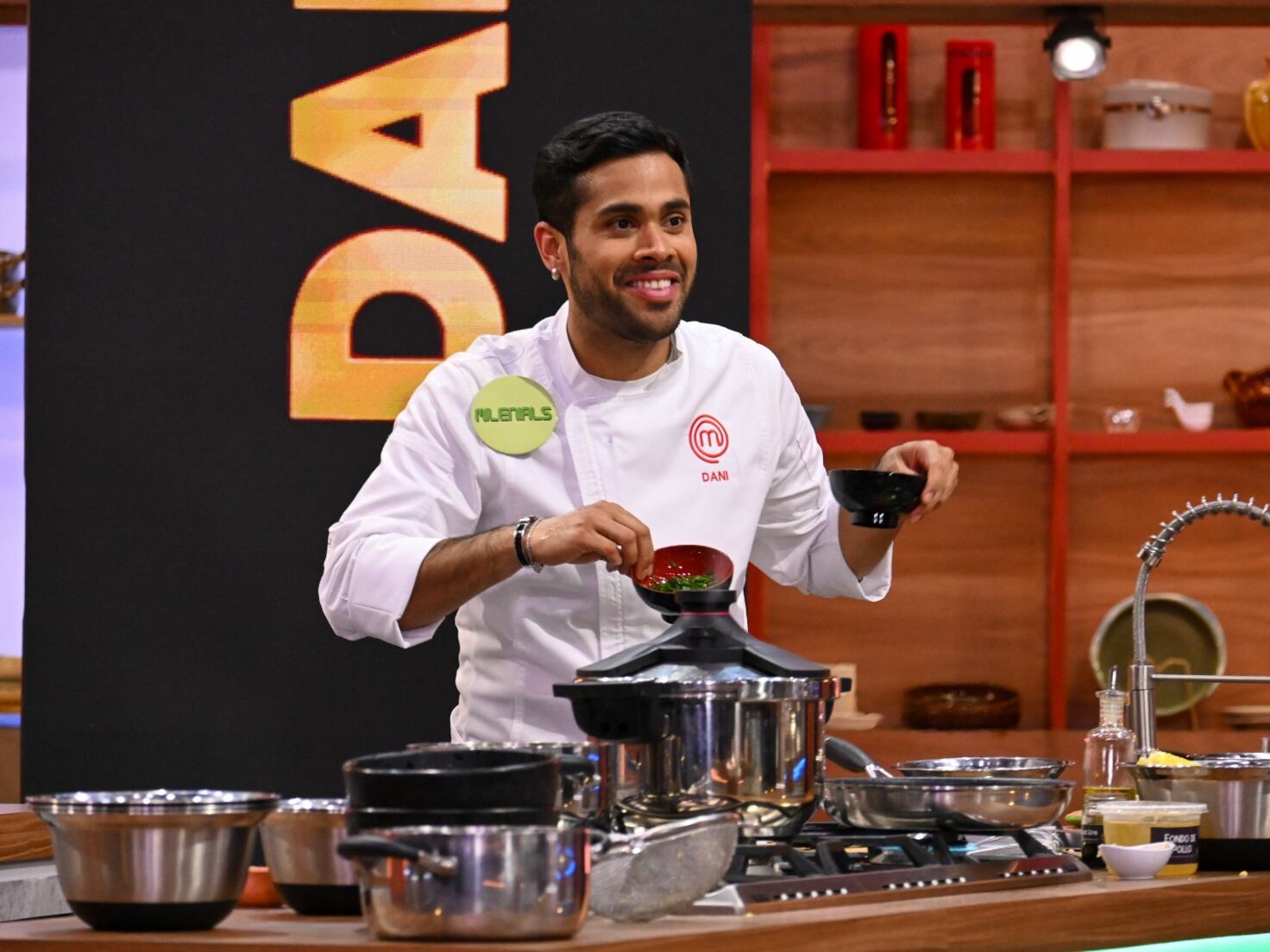 Quién es Dani Valle, finalista de MasterChef Celebrity México 2025 - AS México