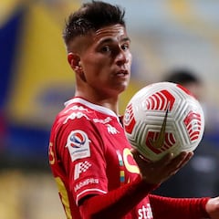 El duro castigo a Benjamín Galdames por un beso