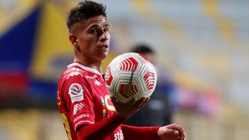 El duro castigo a Benjamín Galdames por un beso