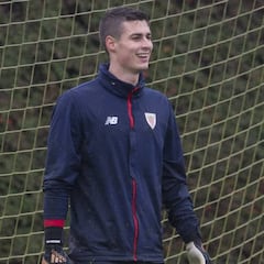 Athletic: 15 meses intentando renovar a Kepa en vano