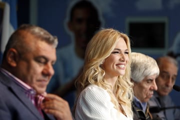 Victoria Lopyreva embajadora del Mundial Rusia 2018. 
Rueda de prensa en el Predio Julio Humberto Grondona con Claudio Tapia y Hugo Moyano, presidente y vicepresidente de la AFA respectivamente.