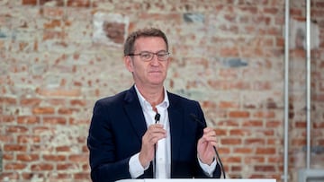 El l¨ªder del PP, Alberto N¨²?ez Feij¨®o presenta el programa cultural de su partido, en el espacio Jorge Juan, a 30 de junio de 2023, en Madrid (Espa?a). El programa se ha presentado de cara a las elecciones generales del pr¨®ximo 23 de julio. El futuro del Ministerio de Cultura est¨¢ en el foco del debate respecto al PP, especialmente tras las palabras del propio N¨²?ez Feij¨®o, quien propuso en una entrevista reducir algunos ministerios como el de Igualdad o el de Cultura.
30 JUNIO 2023;CULTURA;EDUCACI?N;MINISTRERIOS;PP;PARTIDO POPULAR;23J
Alberto Ortega / Europa Press
30/06/2023