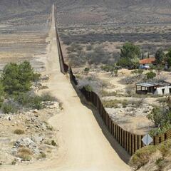 EU anuncia apertura de frontera con México para noviembre