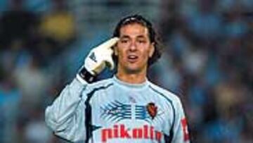 <B>RESPONSABILIDAD</B>. Valbuena suplirá a Láinez en la portería del Zaragoza.