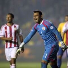 Paraguay se sintió local gracias a Villar y Barrios en Concepción