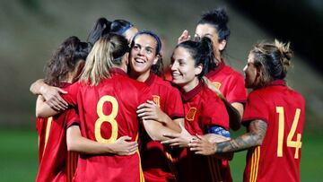 España celebra un gol en el amistoso ante el Rayo Vallecano.