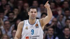 Felipe Reyes.
 
 
 
 
 
  ZALGIRIS