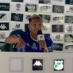 Teófilo discute con un periodista en plena rueda de prensa