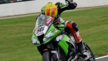 Sykes y su casco por Lascorz.