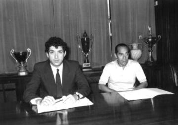 Ángel María Villar con Luis Suárez. Suárez fue seleccionador español desde 1988 hasta 1991 (fue cesado). 
