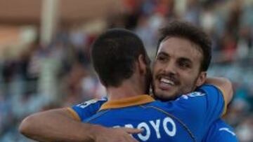 Pedro León celebra uno de sus goles.