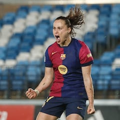 Pajor, la niña que creció con ‘las lobas’