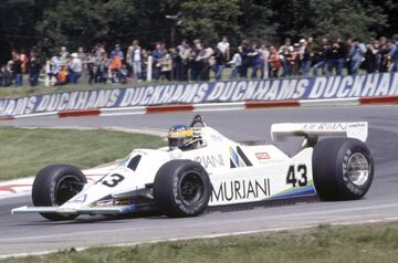 La sudafricana participó en Fórmula 1 en 1980 con el Williams FW07 de Brands Hatch Racing. También participó en el Gran Premio de Sudáfrica de 1981 (no puntuable) en un Tyrrell.