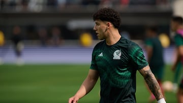 Jorge Sánchez en un entrenamiento con la Selección Mexicana.