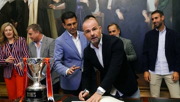 Paco López, entrenador del Granada.