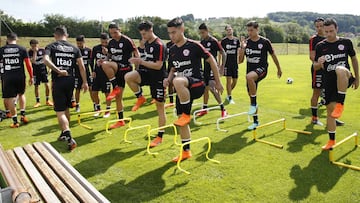 Salah confirma nuevos duelos de la Roja en el segundo semestre