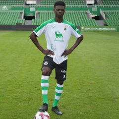 Suli, el Bukayo Saka del Racing con “mentalidad de aprender”