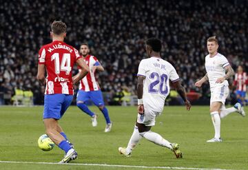 2-0. Marco Asensio marca el segundo gol tras una asistencia de Vinicius Junior.