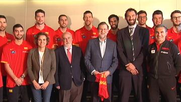 Mariano Rajoy visitó a la Selección de baloncesto en Zaragoza