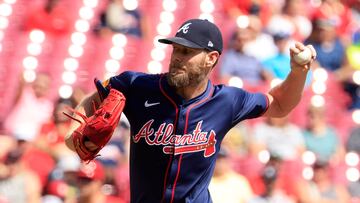 CINCINNATI, OHIO - SEPTEMBER 19: Chris Sale #51 of the Atlanta Braves throws a pitch during the first inning against the Cincinnati Reds at Great American Ball Park on September 19, 2024 in Cincinnati, Ohio. Justin Casterline/Getty Images/AFP (Photo by Justin Casterline / GETTY IMAGES NORTH AMERICA / Getty Images via AFP)