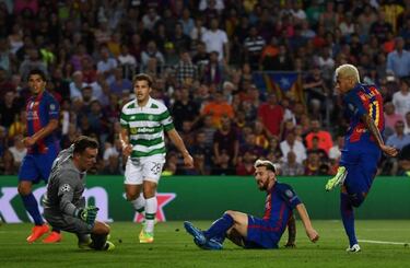 Messi scores Champions League hat-trick against Celtic
