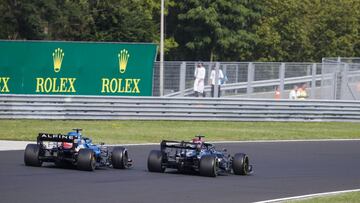 HAMILTON Lewis (gbr), Mercedes AMG F1 GP W12 E Performance overtakes ALONSO Fernando (spa), Alpine F1 A521, action during the Formula 1 Magyar Nagydij 2021, Hungarian Grand Prix, 11th round of the 2021 FIA Formula One World Championship from July 30 to August 1, 2021 on the Hungaroring, in Mogyorod, near Budapest, Hungary - Photo Antonin Vincent / DPPI
 AFP7 
 01/08/2021 ONLY FOR USE IN SPAIN