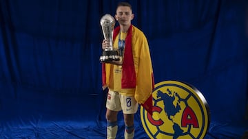 Álvaro Fidalgo llegó al América y ya es Tricampeón del futbol mexicano.