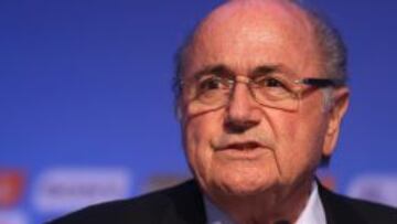 La FIFA implanta el 'apret¨®n de manos por la paz' en sus torneos
