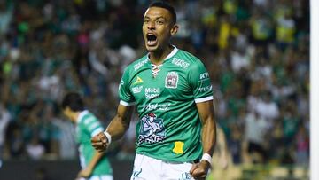 William Tesillo, jugador de León