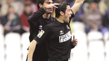 <b>EL MEJOR. </b>Nihat jugó ayer su partido 100 con la Real y marcó por partida doble.