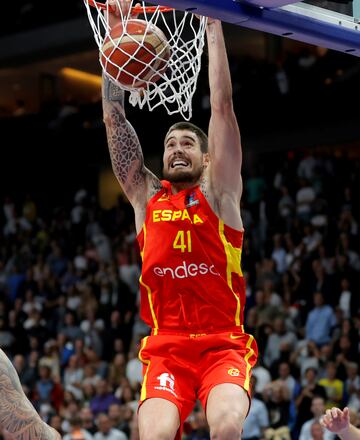 El héroe en la final del Eurobasket ante Francia. Antes de llegar a la Selección, su estado físico podía generar algunas dudas, porque su último partido oficial lo había jugado el 28 de febrero, pero el madrileño ha llegado fino. Con un juego interior más corto, Juancho tendrá seguramente más minutos de cuatro que de tres. Buen tirador y un jugador muy físico que puede hacer mucho daño con sus penetraciones. 