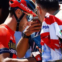 Nibali: "Es pronto para hablar sólo del duelo Nibali-Roglic"