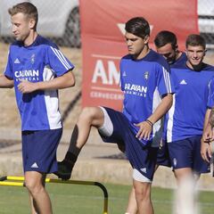 Barrera y Javi Ros apuntan a titulares frente al Alcorcón