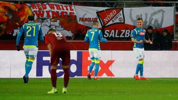 Soccer Football - Europa League - Round of 16 Second Leg - RB Salzburg v Napoli - Red Bull Arena Salzburg, Salzburg, Austria - March 14, 2019 Napoli's Arkadiusz Milik celebrates scoring their first goal with Jose Callejon and Vlad Chiriches REUTER