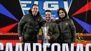 Rafel Navarro, Jonatan Giráldez y Pere Romeu, posando con la Supercopa ganada en Leganés.