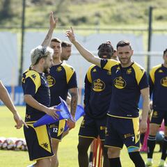 Idiakez recupera su trío mágico tras cinco partidos inmaculados