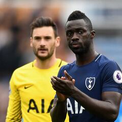 Tottenham brilla con Dávinson y Kane y golea al Huddersfield