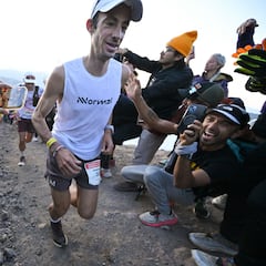 Kilian Jornet, tercero en una carrera rebajando 75 minutos la marca de cuando la ganó