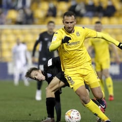 Paulino y Dani Martín dan al Málaga la primera victoria fuera de casa