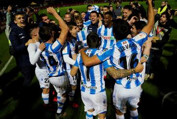 Los jugadores de la Real Sociedad celebraron el pase a la final de la Copa del Rey.