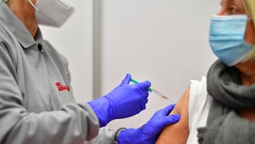 Which states will receive the first doses of the coronavirus vaccine?