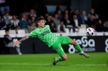 El delantero pepinero lo hizo todo, lo bueno y lo malo. Lanzó un contraataque letal, falló en primera instancia, pero se rehízo le robó la pelota al portero y cerró la goleada del Leganés.