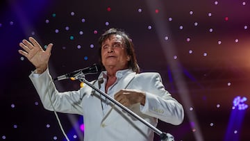 El cantante Roberto Carlos durante un concierto en el Wizink Center, a 26 de septiembre de 2024, en Madrid (España). Roberto Carlos es uno de los iconos más populares y reconocidos de la música brasileña en el mundo. El cantautor es uno de los artistas latinos que más discos ha vendido, con más de 150 millones de copias. El artista reconocido con varios premios Grammy visita de nuevo España para interpretar nuevos temas, como el single ‘Eu Ofreço Flores’ publicado en 2023, en un concierto donde interpreta éxitos como ‘Lady Laura’, ‘Amigo’ o ‘El gato que está triste y azul’, entre otros.
26 SEPTIEMBRE 2024;CONCIERTO;WIZINK CENTER;ROBERTO CARLOS;CANTANTE;
Ricardo Rubio / Europa Press
26/09/2024