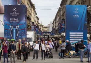 Ambiente de Champions en las calles de Milán