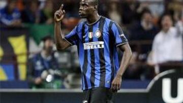 <b>POLÉMICO.</b> Balotelli ha vuelto a ser noticia por su comportamiento fuera de los campos.